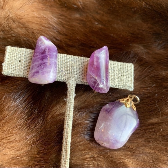 Vintage | Purple Natural Stone Gold Tone Screwback Earrings & Pendant (no chain) - Picture 16 of 16